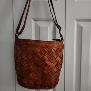Leather crossbody bag